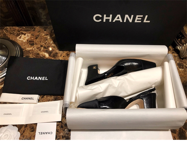 C H A N E L 샤넬 슬링백 클래식 고트스킨 7cm 레플리카 3번 이미지 - 신발 | 세미샵 레플리카 사이트