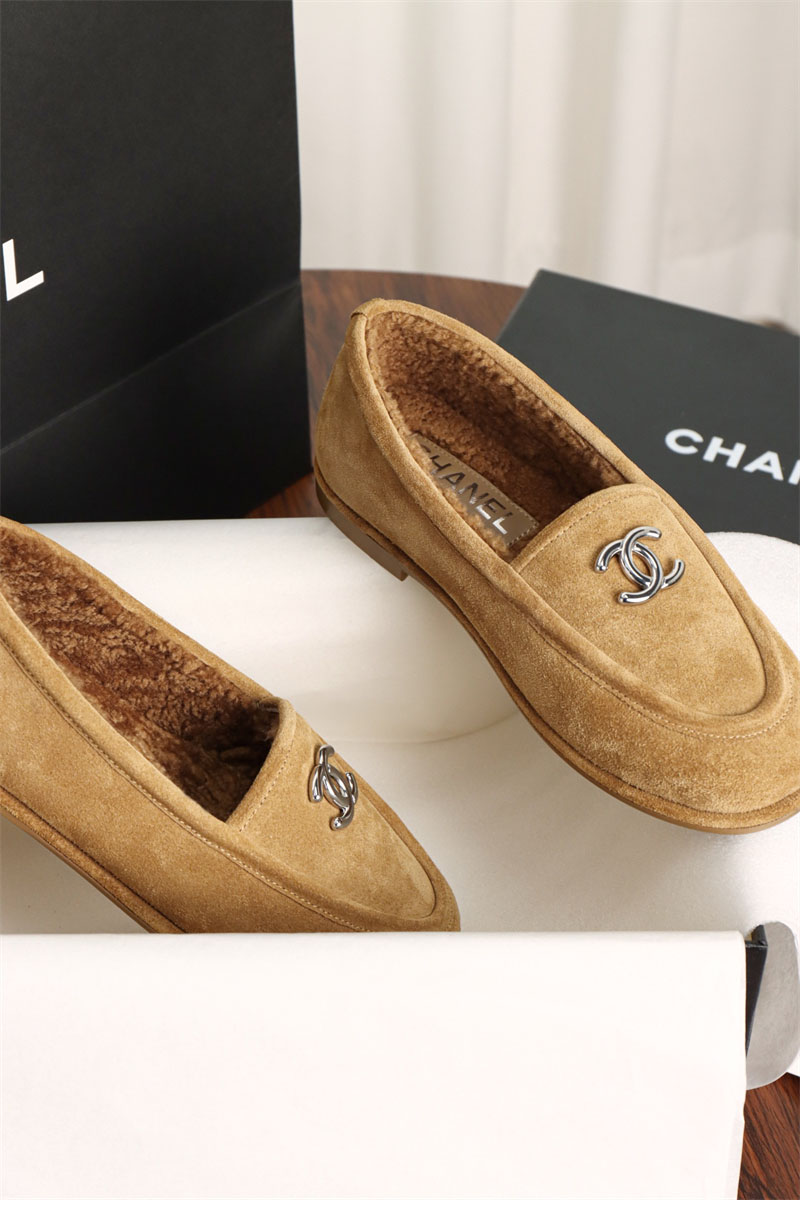 샤넬 샤넬 시어링 스웨이드 모카신 로퍼 레플리카 19번 이미지 - 신발 | 세미샵 레플리카 사이트