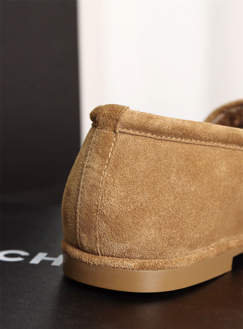 샤넬 샤넬 시어링 스웨이드 모카신 로퍼 레플리카 21번 이미지 - 신발 | 세미샵 레플리카 사이트