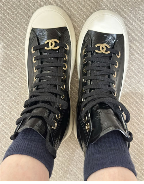 샤넬 샤넬 카프스킨 유광 레더 하이탑 스니커즈 레플리카 9번 이미지 - 신발 | 세미샵 레플리카 사이트