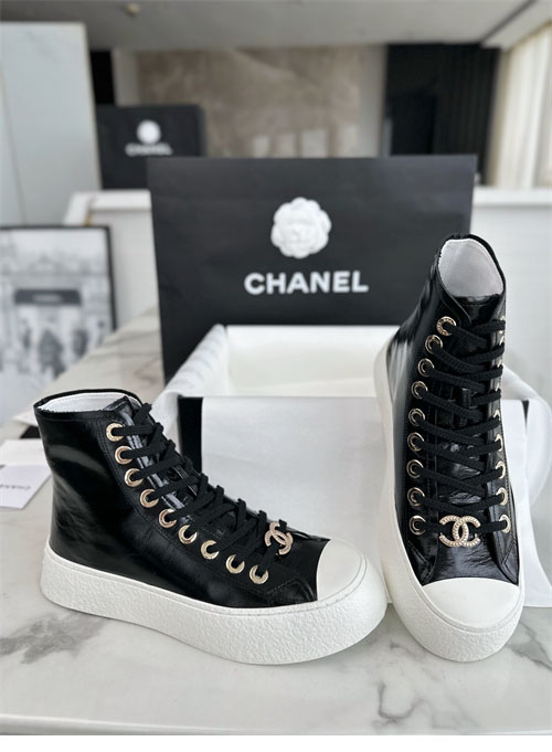 샤넬 샤넬 카프스킨 유광 레더 하이탑 스니커즈 레플리카 1번 이미지 - 신발 | 세미샵 레플리카 사이트