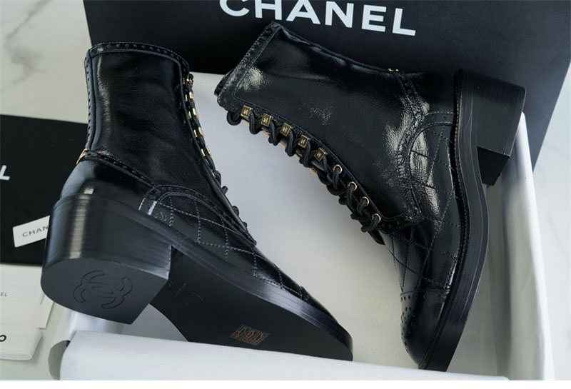 샤넬 샤넬 23B 로고 레이스업 부츠 레플리카 3번 이미지 - 신발 | 세미샵 레플리카 사이트