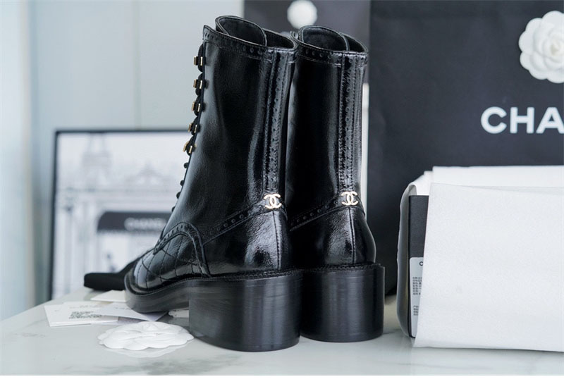 샤넬 샤넬 23B 로고 레이스업 부츠 레플리카 11번 이미지 - 신발 | 세미샵 레플리카 사이트