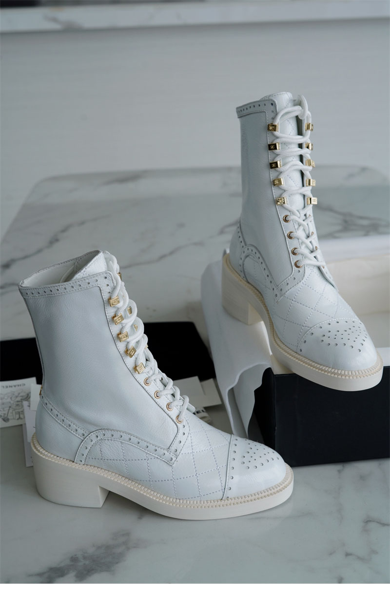 샤넬 샤넬 23B 로고 레이스업 부츠 레플리카 6번 이미지 - 신발 | 세미샵 레플리카 사이트