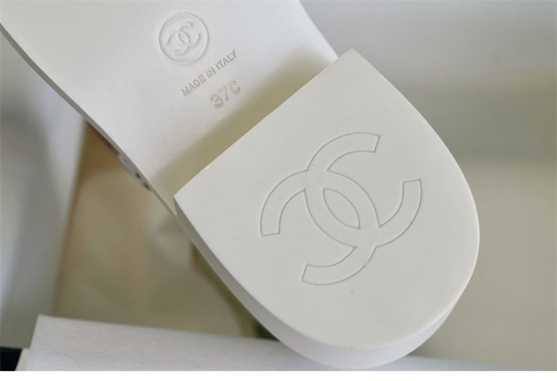 샤넬 샤넬 23B 로고 레이스업 부츠 레플리카 23번 이미지 - 신발 | 세미샵 레플리카 사이트