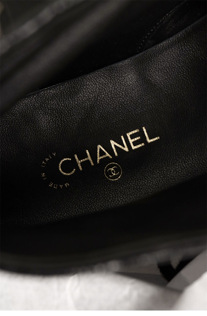 샤넬 샤넬 24A 퀼팅 레더 플랫폼 컴뱃 앵클 부츠 레플리카 20번 이미지 - 신발 | 세미샵 레플리카 사이트