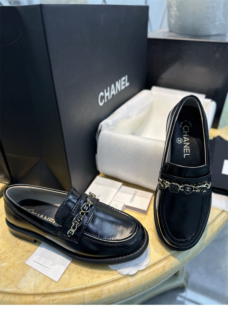 샤넬 샤넬 24A CC 드롭 체인 로퍼 레플리카 4번 이미지 - 신발 | 세미샵 레플리카 사이트