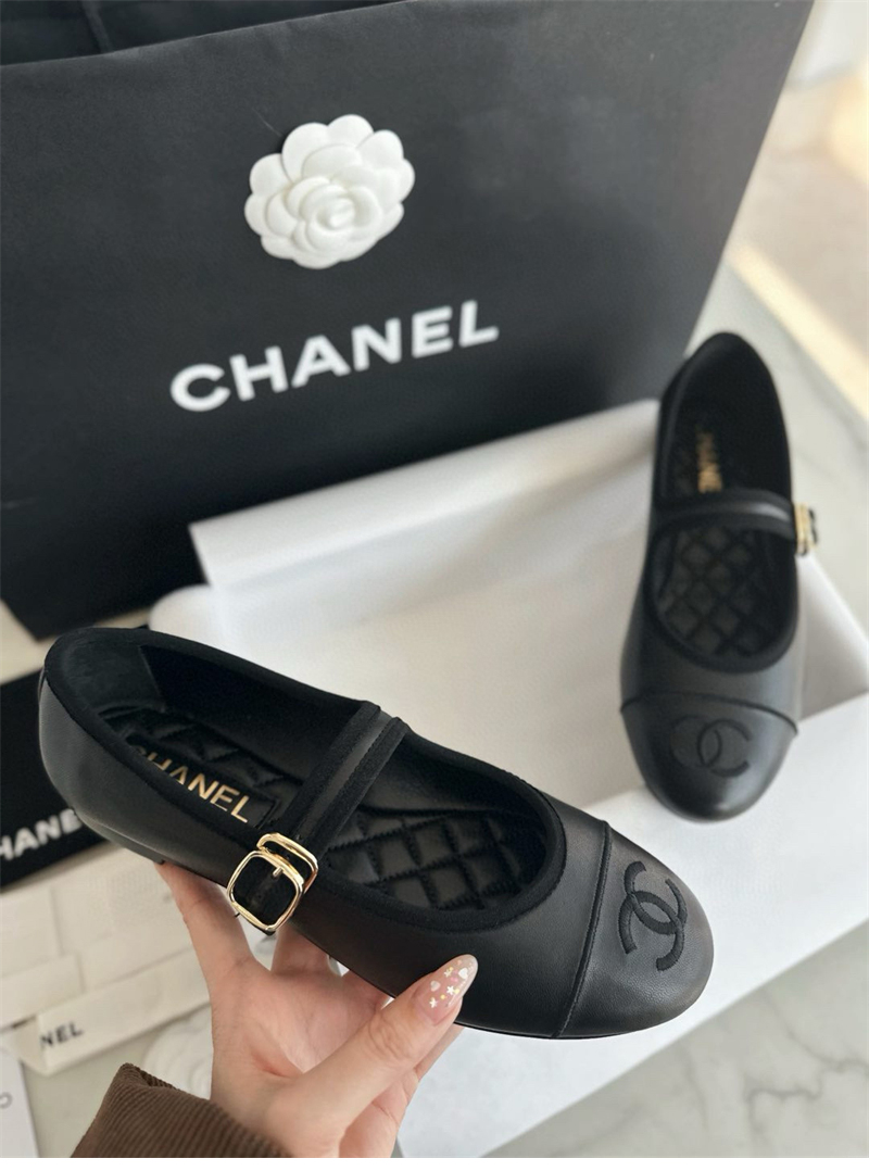 C H A N E L 샤넬 24B 체인 CC로고 로퍼 레플리카 14번 이미지 - 신발 | 세미샵 레플리카 사이트