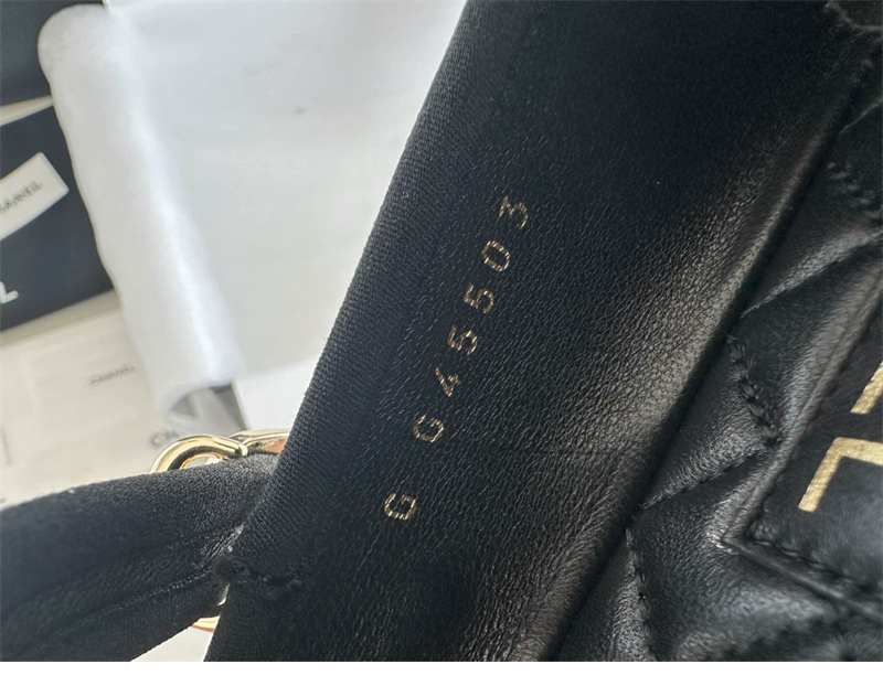 C H A N E L 샤넬 24B 체인 CC로고 로퍼 레플리카 18번 이미지 - 신발 | 세미샵 레플리카 사이트