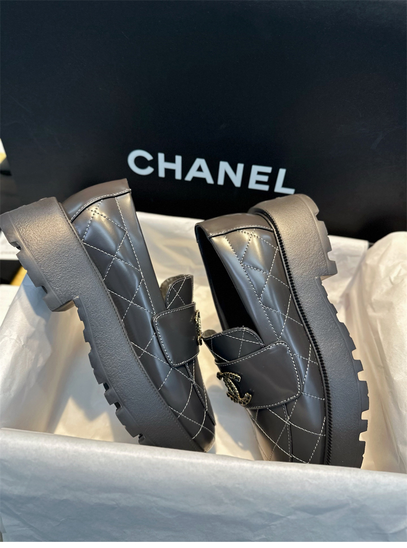 샤넬 샤넬 24B 체인 CC로고 로퍼 레플리카 14번 이미지 - 신발 | 세미샵 레플리카 사이트