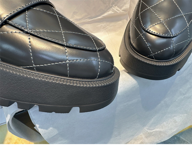 샤넬 샤넬 24B 체인 CC로고 로퍼 레플리카 16번 이미지 - 신발 | 세미샵 레플리카 사이트