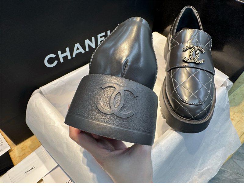 샤넬 샤넬 24B 체인 CC로고 로퍼 레플리카 19번 이미지 - 신발 | 세미샵 레플리카 사이트