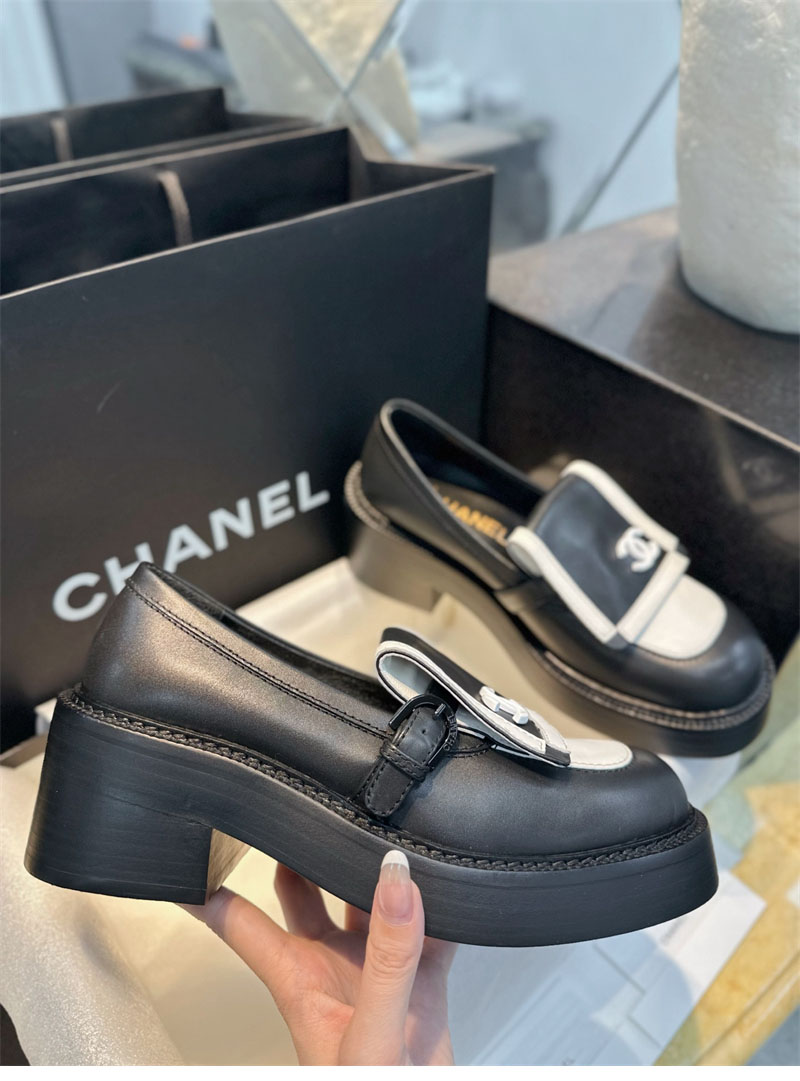 샤넬 샤넬 24B CC 로고 버클 로퍼 레플리카 14번 이미지 - 신발 | 세미샵 레플리카 사이트