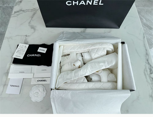 C H A N E L 샤넬 24C 마틀라세 퀼팅 샌들 2컬러 레플리카 2번 이미지 - 신발 | 세미샵 레플리카 사이트