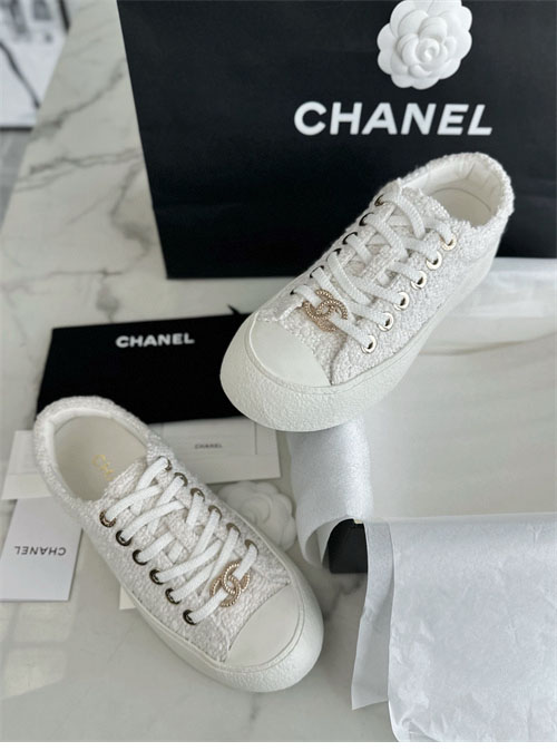 샤넬 샤넬 24P 트위드 골드 브로치 스니커즈 레플리카 8번 이미지 - 신발 | 세미샵 레플리카 사이트