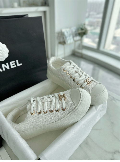샤넬 샤넬 24P 트위드 골드 브로치 스니커즈 레플리카 11번 이미지 - 신발 | 세미샵 레플리카 사이트