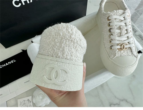 샤넬 샤넬 24P 트위드 골드 브로치 스니커즈 레플리카 6번 이미지 - 신발 | 세미샵 레플리카 사이트