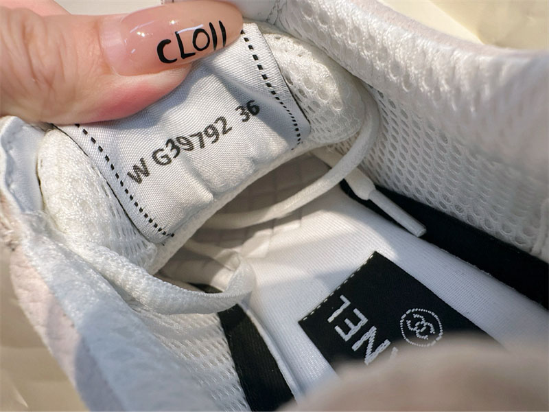 샤넬 샤넬 24S CC 패브릭 스니커즈 레플리카 18번 이미지 - 신발 | 세미샵 레플리카 사이트