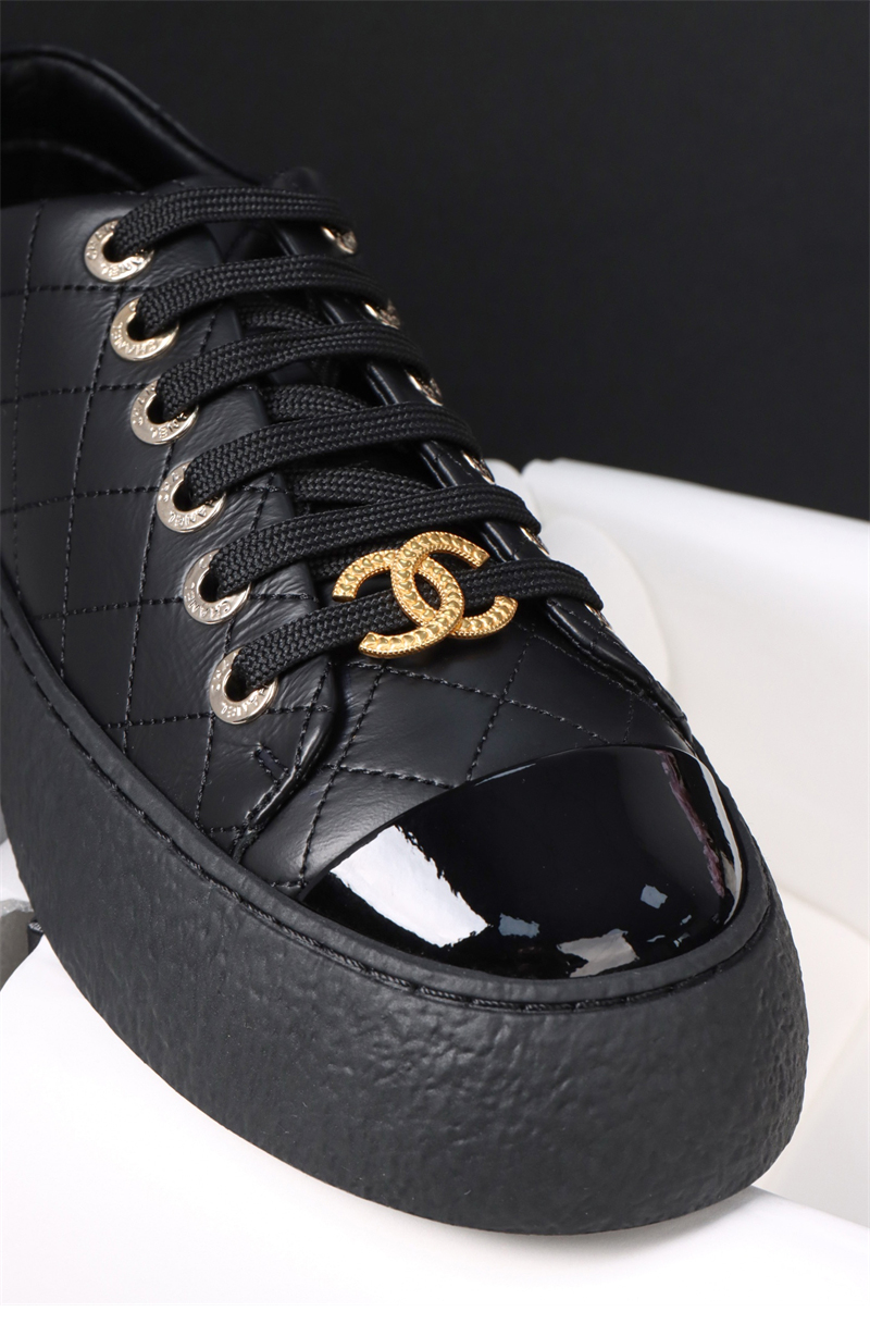 샤넬 샤넬 25A 빅터 쿼즈 블랙 스니커즈 레플리카 14번 이미지 - 신발 | 세미샵 레플리카 사이트
