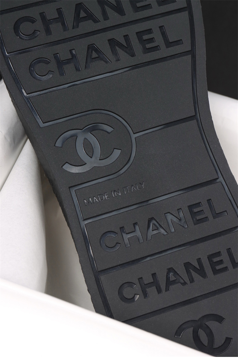 샤넬 샤넬 25A 빅터 쿼즈 블랙 스니커즈 레플리카 2번 이미지 - 신발 | 세미샵 레플리카 사이트