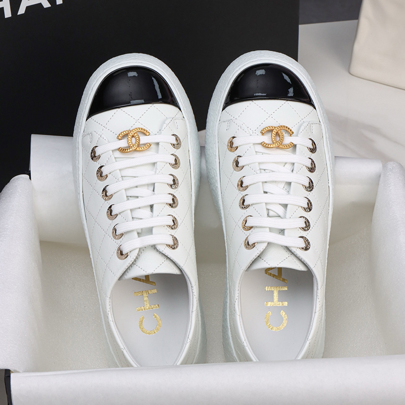 샤넬 샤넬 25A 빅터 쿼즈 화이트 스니커즈 레플리카 11번 이미지 - 신발 | 세미샵 레플리카 사이트