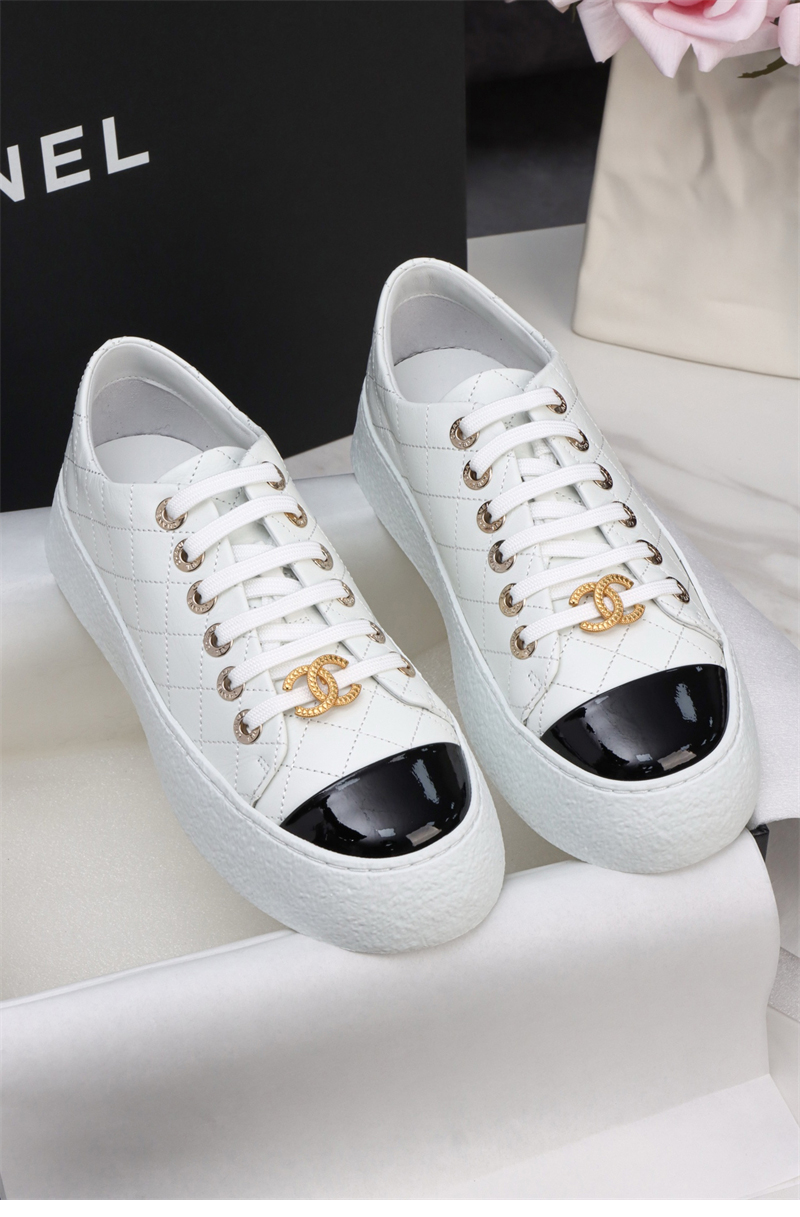 샤넬 샤넬 25A 빅터 쿼즈 화이트 스니커즈 레플리카 7번 이미지 - 신발 | 세미샵 레플리카 사이트