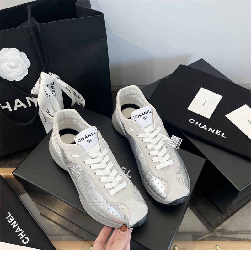 C H A N E L 샤넬 25C CC로고 스니커즈 레플리카 13번 이미지 - 신발 | 세미샵 레플리카 사이트