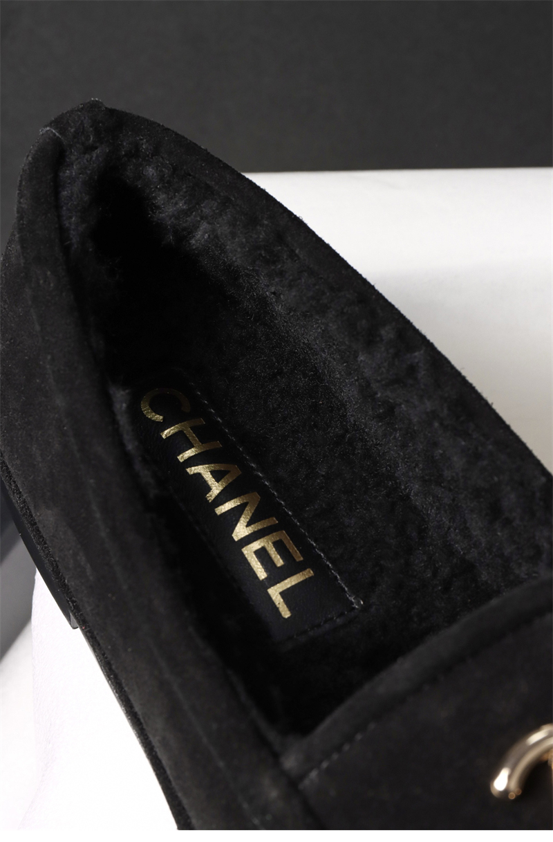 샤넬 샤넬 25K 스웨이드 시어링 모카신 로퍼 레플리카 4번 이미지 - 신발 | 세미샵 레플리카 사이트