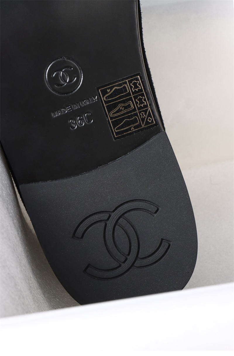 샤넬 샤넬 25K 스웨이드 시어링 모카신 로퍼 레플리카 17번 이미지 - 신발 | 세미샵 레플리카 사이트