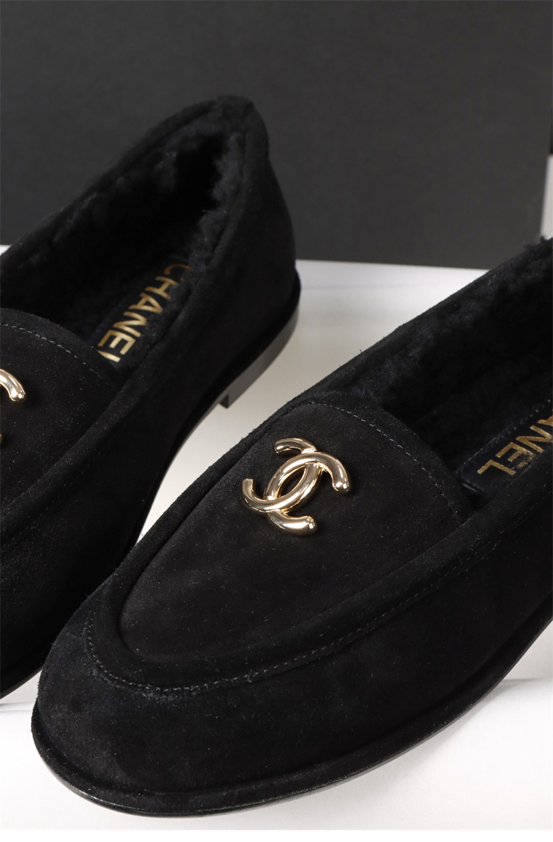 샤넬 샤넬 25K 스웨이드 시어링 모카신 로퍼 레플리카 2번 이미지 - 신발 | 세미샵 레플리카 사이트