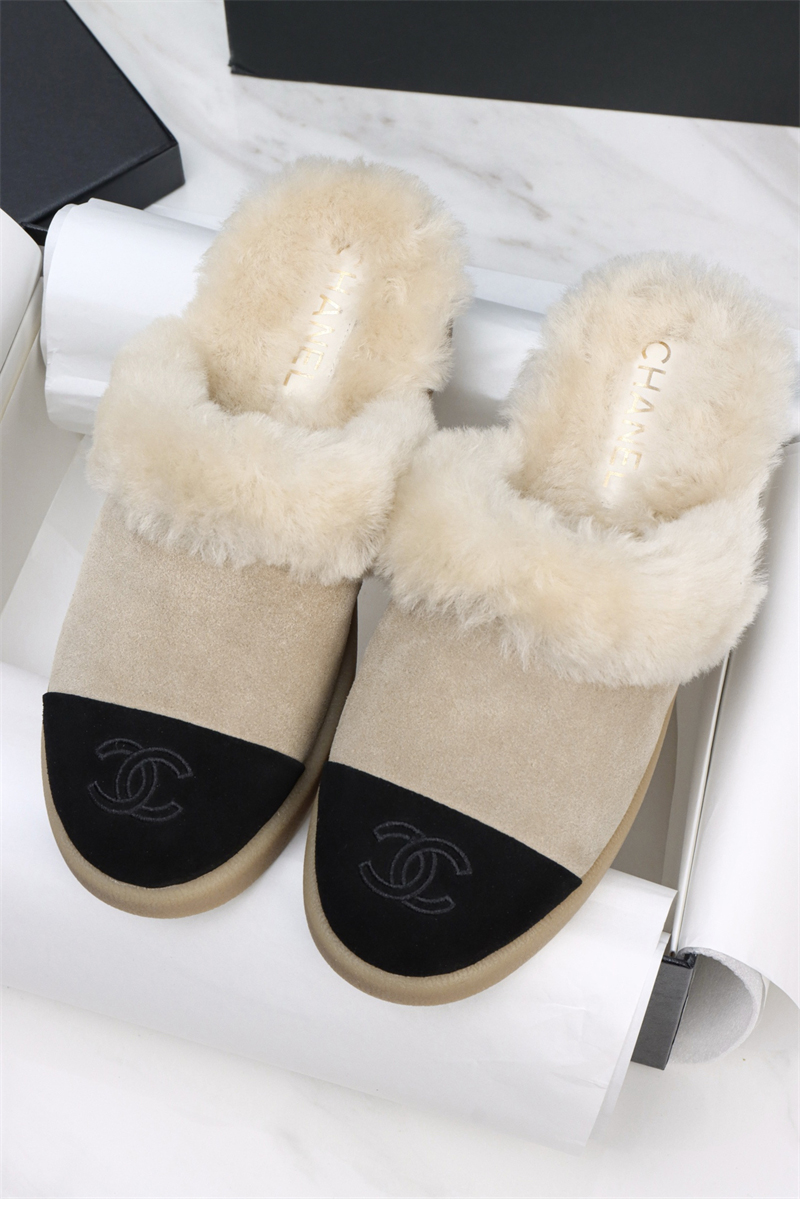 샤넬 샤넬 25 CC로고 시어링 뮬 레플리카 17번 이미지 - 신발 | 세미샵 레플리카 사이트