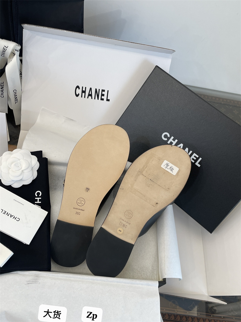 샤넬 샤넬 26C 크루즈 체인 플랫 샌들 레플리카 16번 이미지 - 신발 | 세미샵 레플리카 사이트