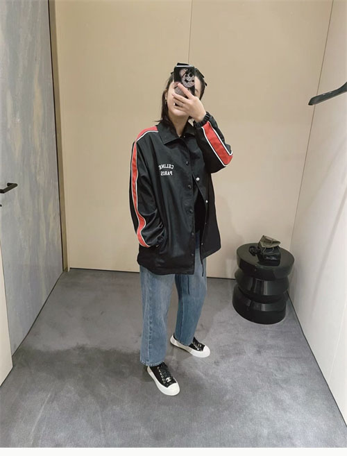 샤넬 샤넬 CC로고 블랙 금장 팬던트 플랫폼 스니커즈 레플리카 2번 이미지 - 신발 | 세미샵 레플리카 사이트