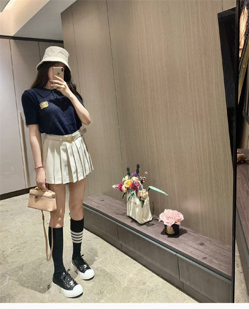 샤넬 샤넬 CC로고 블랙 금장 팬던트 플랫폼 스니커즈 레플리카 1번 이미지 - 신발 | 세미샵 레플리카 사이트