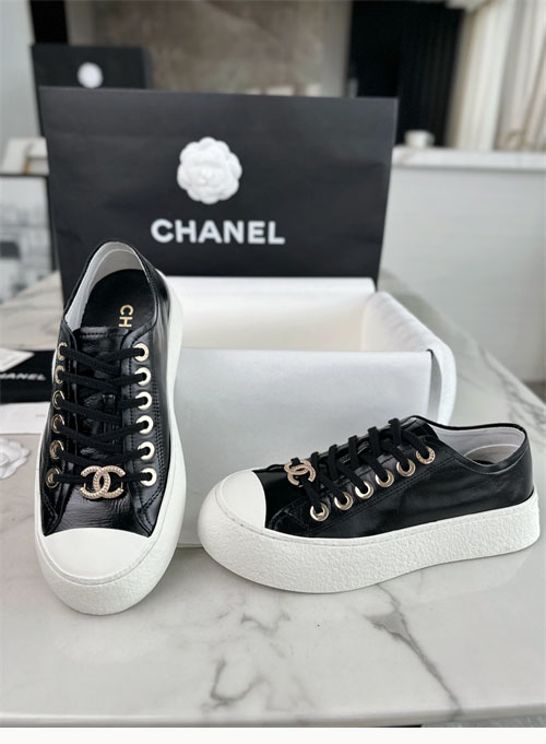 샤넬 샤넬 CC로고 블랙 금장 팬던트 플랫폼 스니커즈 레플리카 8번 이미지 - 신발 | 세미샵 레플리카 사이트