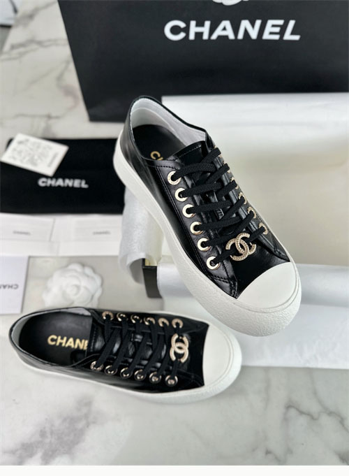 샤넬 샤넬 CC로고 블랙 금장 팬던트 플랫폼 스니커즈 레플리카 3번 이미지 - 신발 | 세미샵 레플리카 사이트
