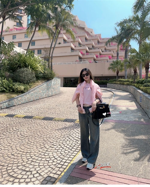 C H A N E L 샤넬 CC로고 코튼 트위드 스니커즈 레플리카 3번 이미지 - 신발 | 세미샵 레플리카 사이트