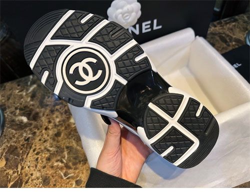 C H A N E L 샤넬 CC로고 코튼 트위드 스니커즈 레플리카 19번 이미지 - 신발 | 세미샵 레플리카 사이트