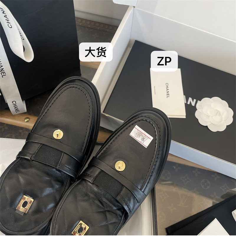 샤넬 샤넬 CC로고 턴락 뮬 블로퍼 레플리카 13번 이미지 - 신발 | 세미샵 레플리카 사이트