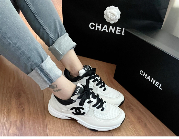 C H A N E L 샤넬 cc로고 메쉬 테니스 여성 스니커즈 레플리카 3번 이미지 - 신발 | 세미샵 레플리카 사이트