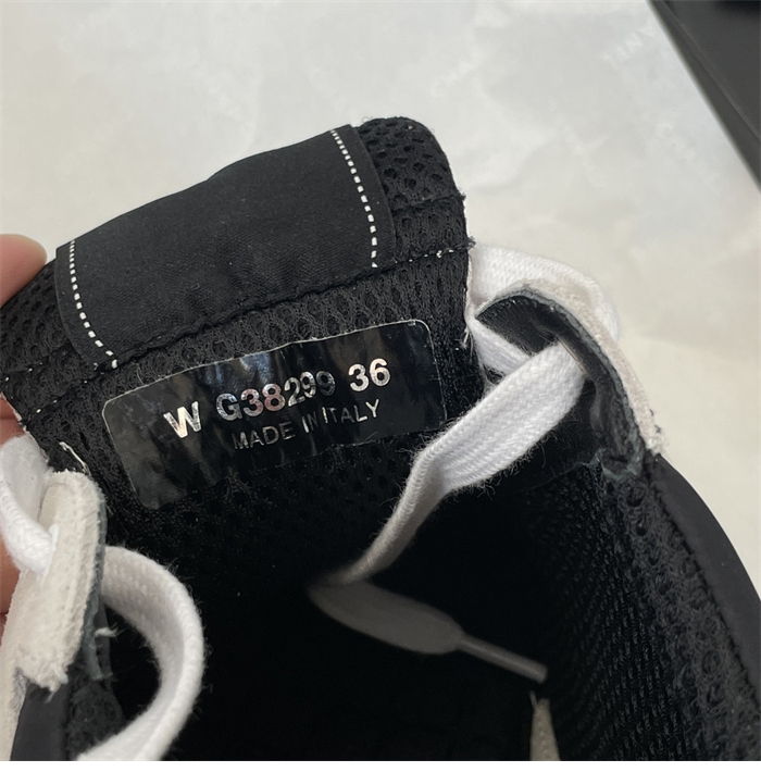 C H A N E L 샤넬 cc로고 메쉬 테니스 여성 스니커즈 레플리카 14번 이미지 - 신발 | 세미샵 레플리카 사이트