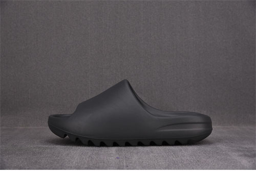 Adidas 아디다스 이지 슬라이드 “ONYX” Yeezy Slide HQ6448 레플리카 2번 이미지 - 신발 | 세미샵 레플리카 사이트