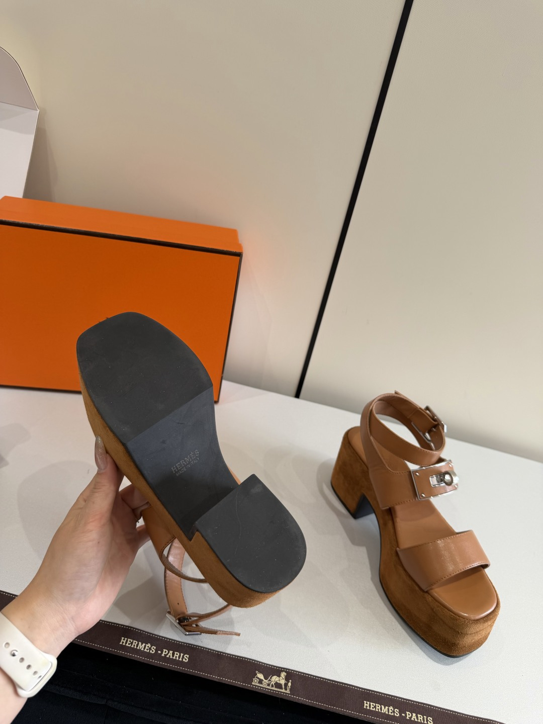 에르메스 에르메스 엠파이어 샌들 레플리카 13번 이미지 - 신발 | 세미샵 레플리카 사이트
