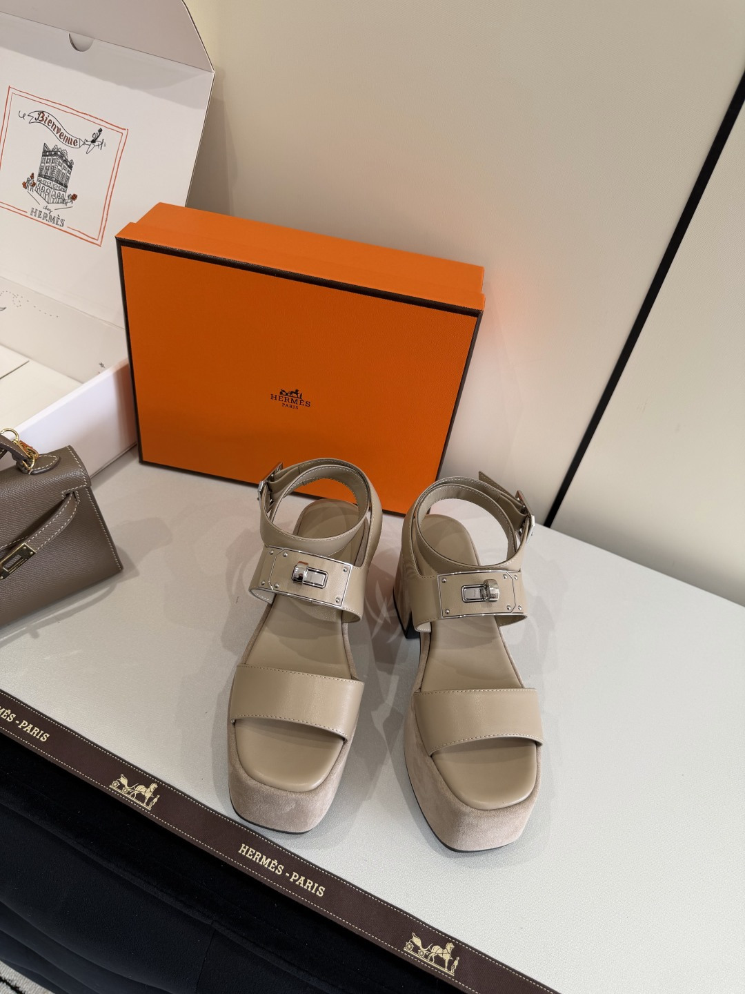 에르메스 에르메스 엠파이어 샌들 레플리카 14번 이미지 - 신발 | 세미샵 레플리카 사이트