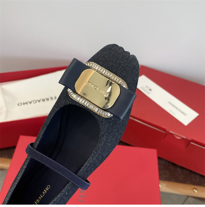 Ferragamo 페레가모 뉴 바라 플레이트 발레플랫 레플리카 3번 이미지 - 신발 | 세미샵 레플리카 사이트