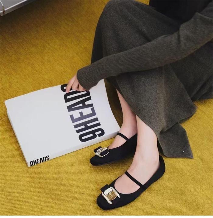 Ferragamo 페레가모 뉴 바라 플레이트 발레플랫 레플리카 7번 이미지 - 신발 | 세미샵 레플리카 사이트