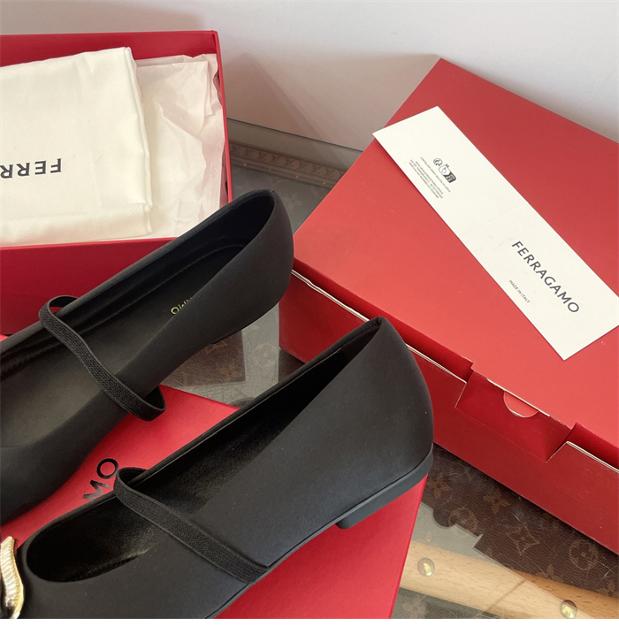 Ferragamo 페레가모 뉴 바라 플레이트 발레플랫 레플리카 18번 이미지 - 신발 | 세미샵 레플리카 사이트