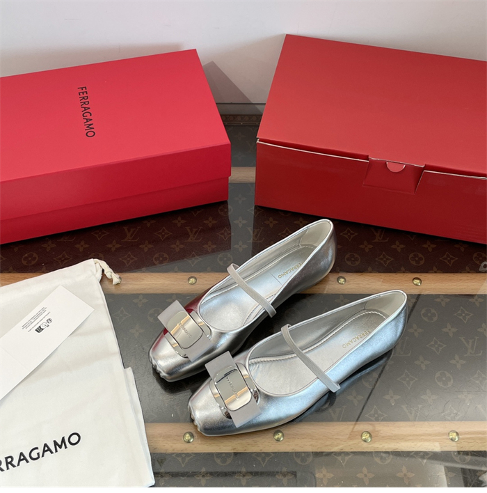 Ferragamo 페레가모 뉴 바라 플레이트 발레플랫 레플리카 14번 이미지 - 신발 | 세미샵 레플리카 사이트