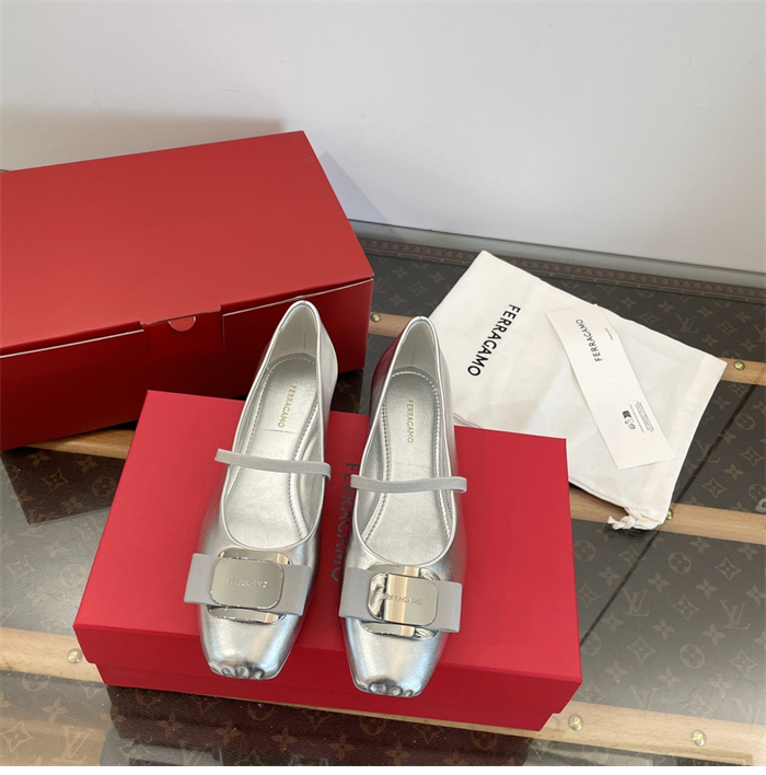 Ferragamo 페레가모 뉴 바라 플레이트 발레플랫 레플리카 15번 이미지 - 신발 | 세미샵 레플리카 사이트