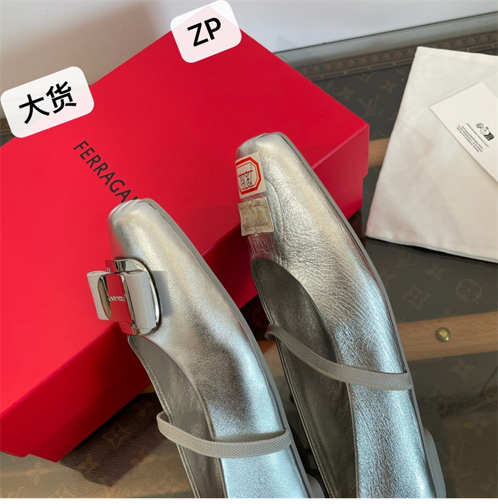 Ferragamo 페레가모 뉴 바라 플레이트 발레플랫 레플리카 27번 이미지 - 신발 | 세미샵 레플리카 사이트